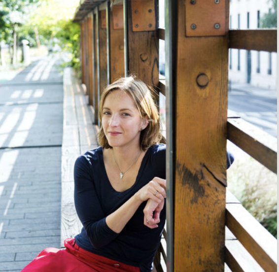 Headshot photo of Rebecca Makkai Photo: © Philippe Matsas