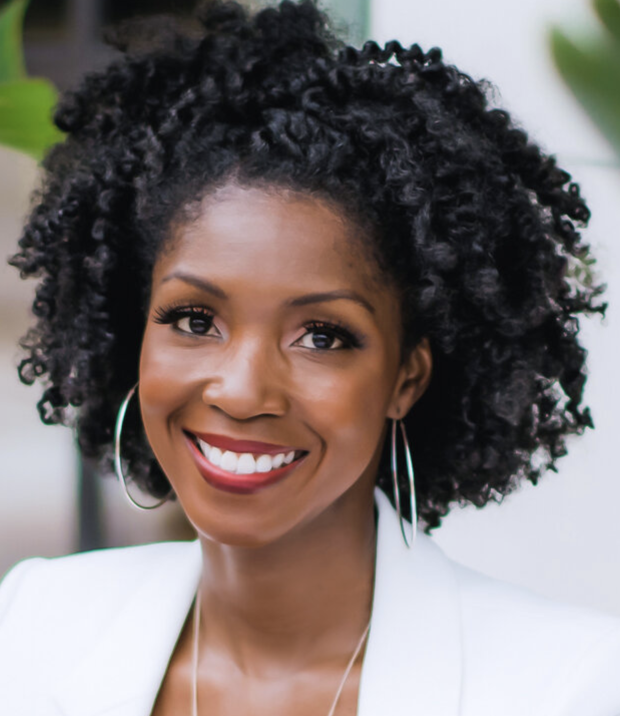 Head shot photo Rheeda Walker